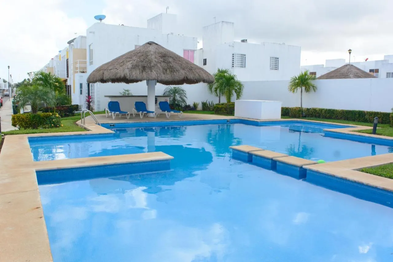 Cozy House In Cancun With Access To Pool Villa 0*,  Mexico