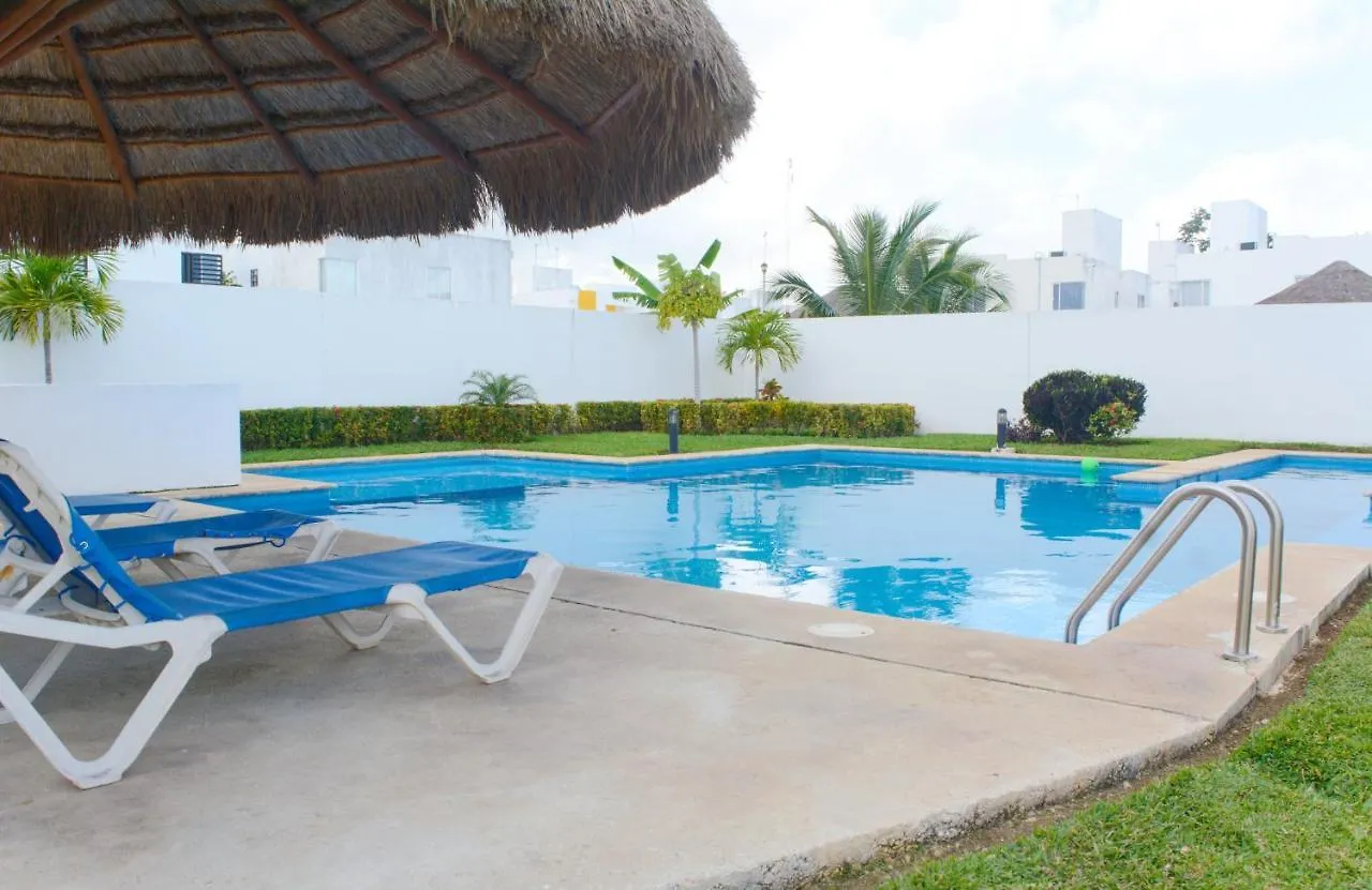 Cozy House In Cancun With Access To Pool Villa Holiday home